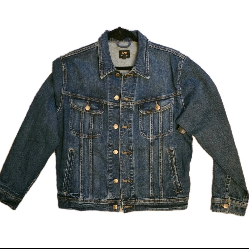 Lee Men’s Dark Blue Denim Jacket. New. Classic Trucker Western Style 99% Cotton